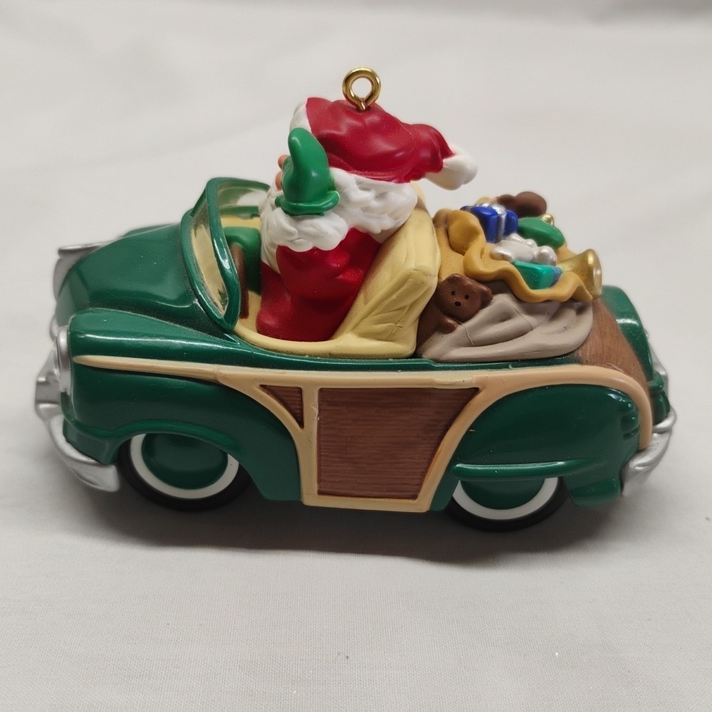Hallmark Ornament 2005 Here Comes Santa Christmas‎ Debut Green Woody Car - Picture 5 of 7